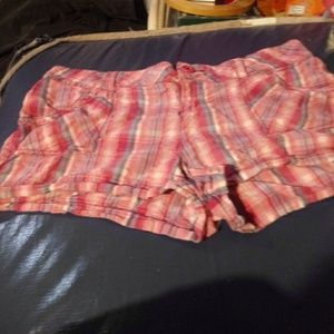hobo brand pink plaid shorts size 11Jrs
